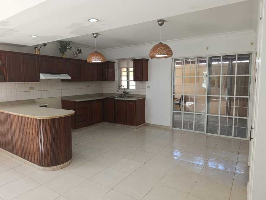 casa-alquiler-villas-del-sol-2-bavaro (5)