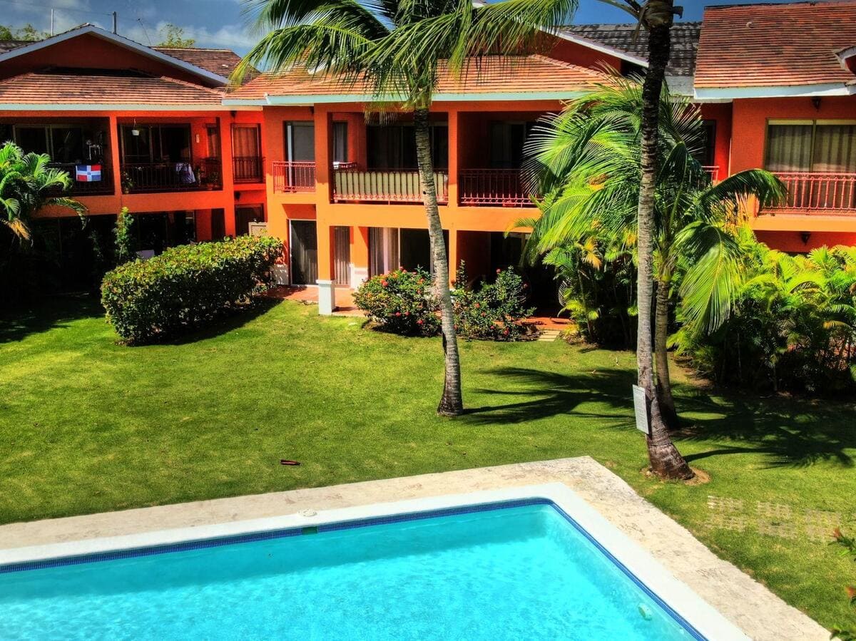 AB69, 2 bedroom apartment + maid's room for rent in Cocotal